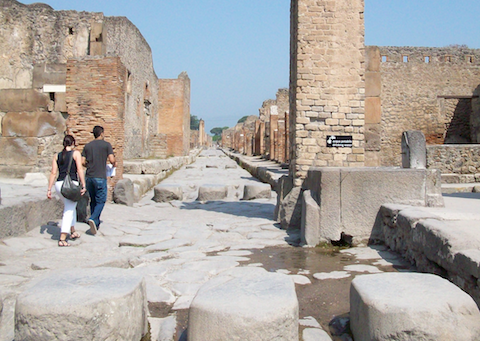 adventure vacation ideas pompeii